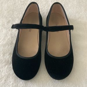 Black Velvet Maryjane’s, Velcro closure, size 34